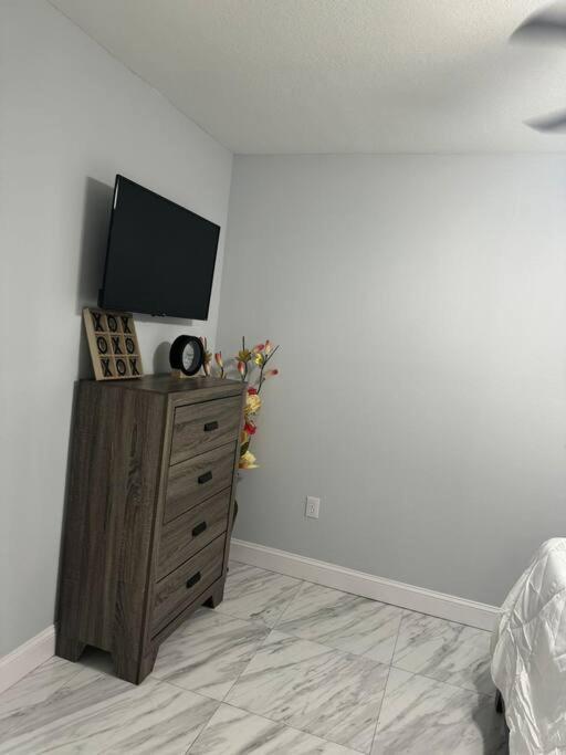 Great Apartment In Valrico Buitenkant foto